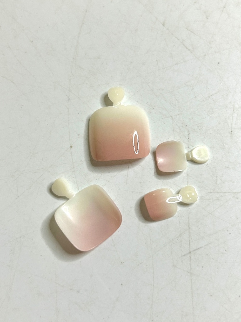 Ombré Nude Pink to White Press on Toenails 120 Nails - Picture 9 of 9
